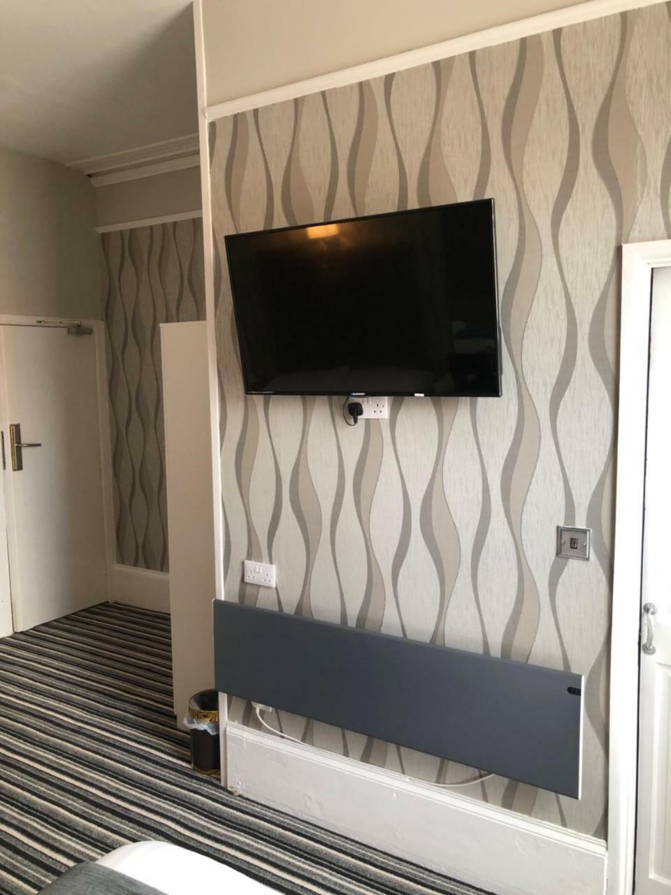Lowenac Hotel Camborne Bagian luar foto