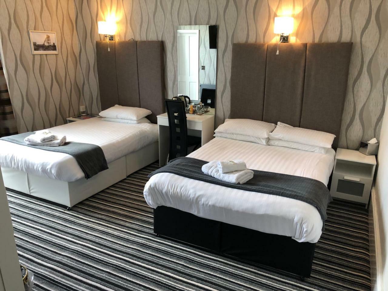 Lowenac Hotel Camborne Bagian luar foto