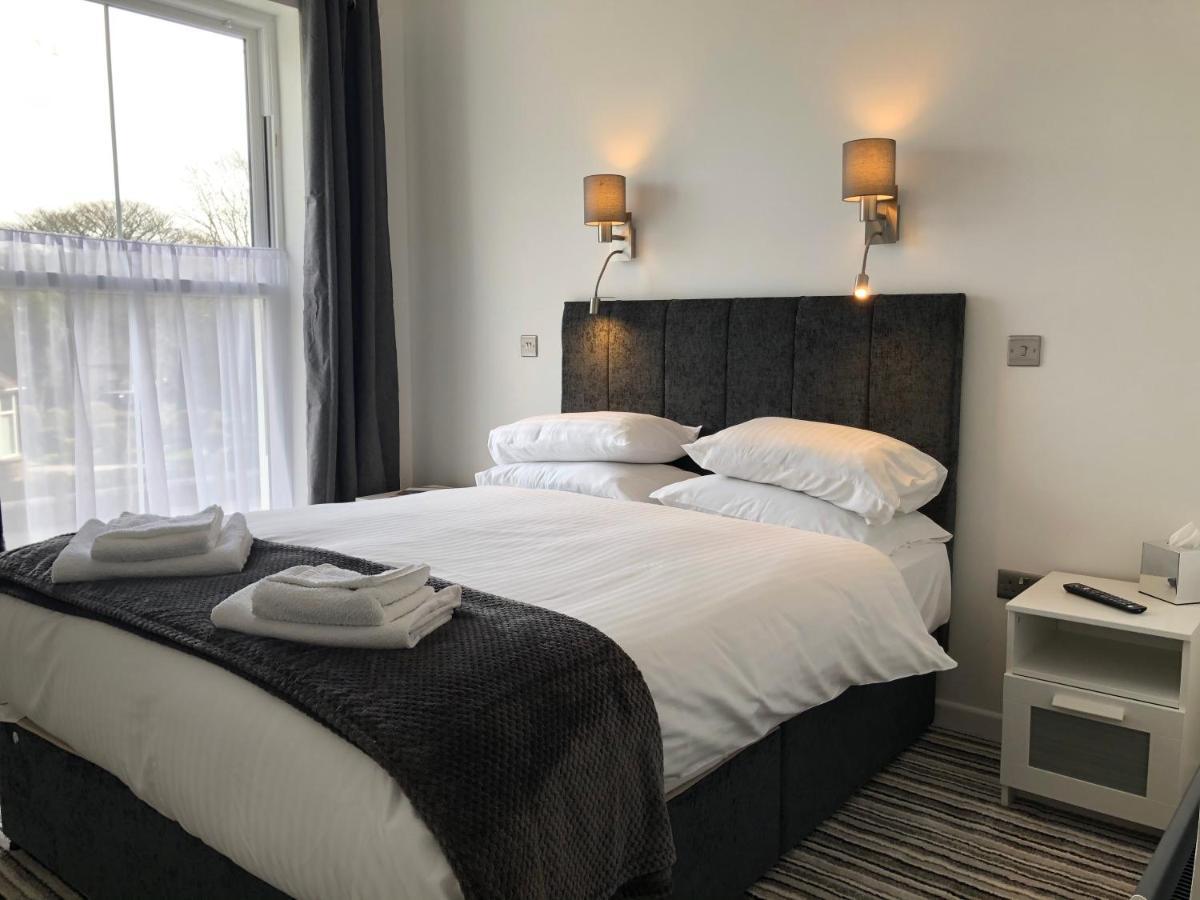 Lowenac Hotel Camborne Bagian luar foto