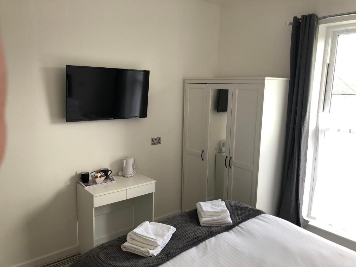 Lowenac Hotel Camborne Bagian luar foto